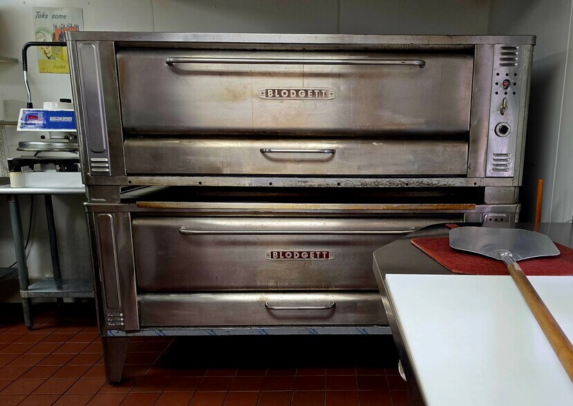 More Photos Of 225 US-8 Hwy, Turtle Lake General Retail For Sale