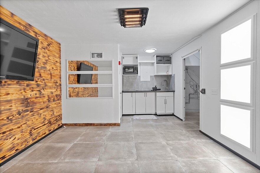 More Photos Of 1773 Blount Rd, Pompano Beach Industrial For Sale