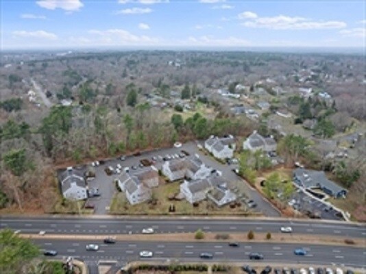 More Photos Of 88 Faunce Corner Rd, Dartmouth Office For Sale