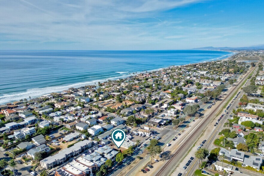 More Photos Of 1232-1234 N Coast Highway 101, Encinitas Storefront For Sale
