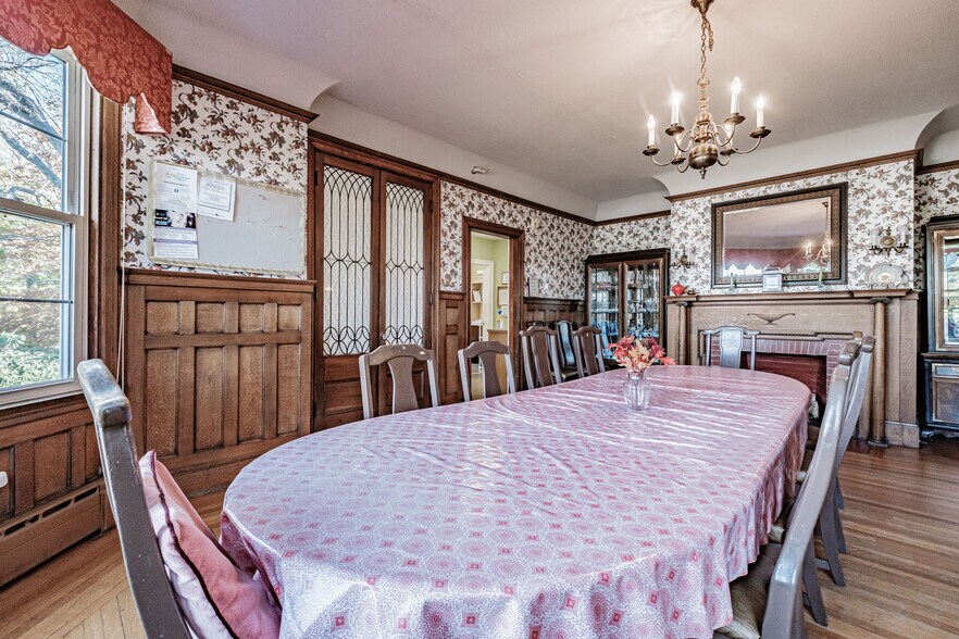 More Photos Of 257 South St, Biddeford Specialty For Sale