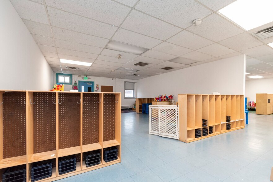 More Photos Of 211 Wise Ave, Dundalk Schools For Sale