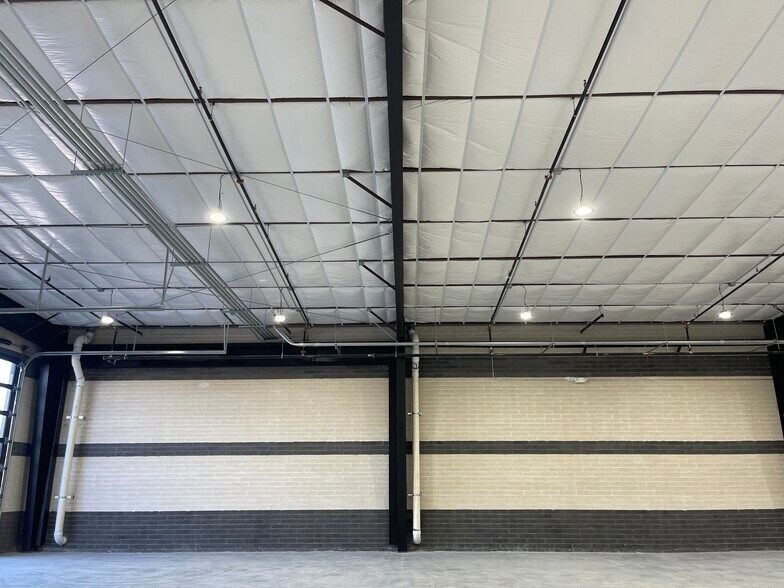 More Photos Of 150 Valley Ridge Blvd, Lewisville Warehouse For Lease