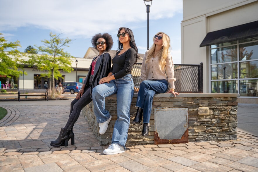 More Photos Of 600 Evergreen Way, South Windsor Unknown For Lease