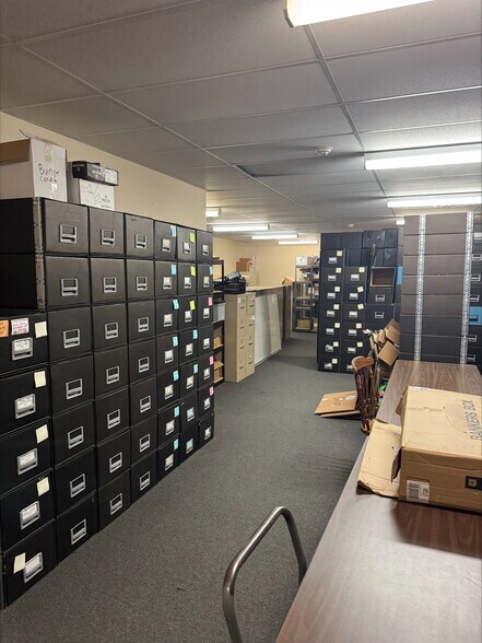 More Photos Of 2025 S Wabash St, Wabash Office For Sale