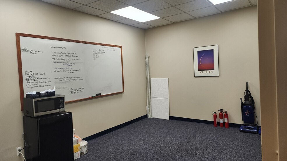 More Photos Of 17 Hanover Rd, Florham Park Medical For Sale