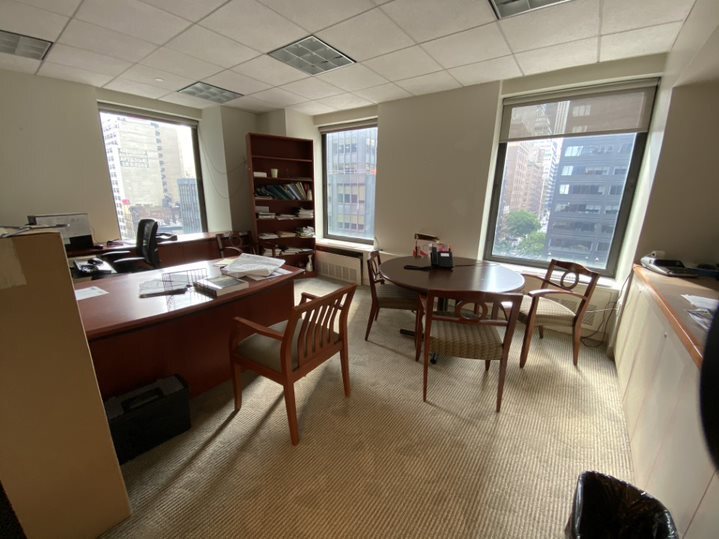 More Photos Of 633 Third Ave, New York Office For Sale