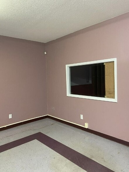 More Photos Of 251 Prism Dr, Carrollton Office For Lease