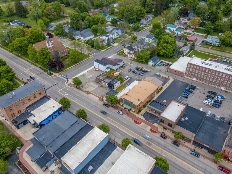 More Photos Of 264 E Chicago St, Jonesville Service Station For Sale