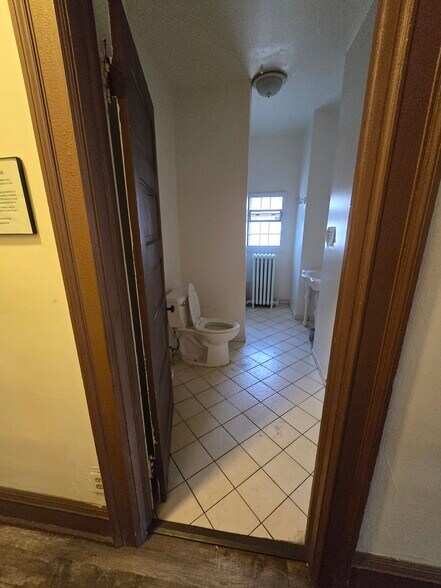 More Photos Of 924 S 19th St, Milwaukee Apartments For Sale