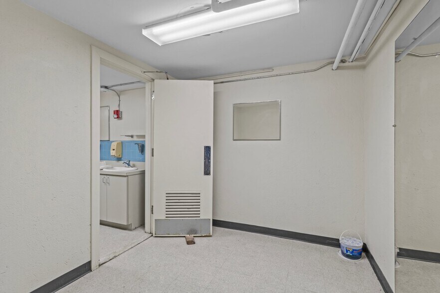 More Photos Of 89 Main St, Little Falls Bank For Lease