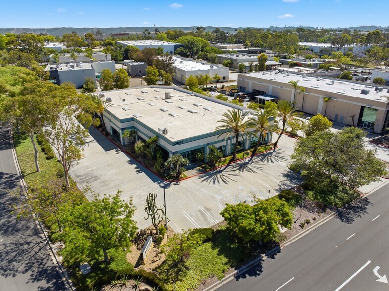 More Photos Of 13685 Stowe Dr, Poway Light Manufacturing For Lease