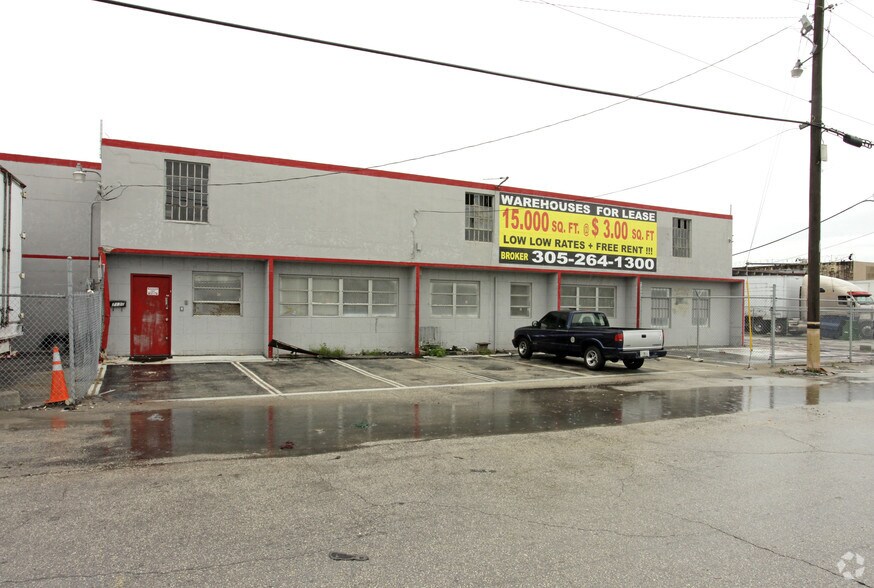 More Photos Of 7130 NW 35th Ave, Miami Warehouse For Lease
