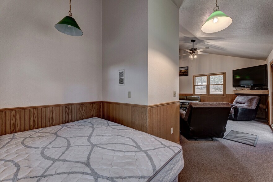 More Photos Of 1116 N 5th St, Custer Trailer Camper Park For Sale