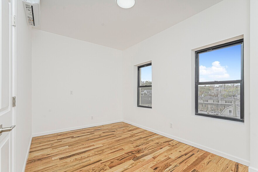 More Photos Of 1256 Bay St, Staten Island Apartments For Sale