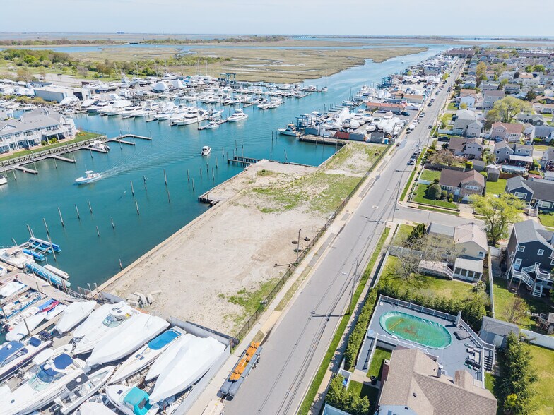 More Photos Of 55 Hudson Ave, Freeport Land For Sale