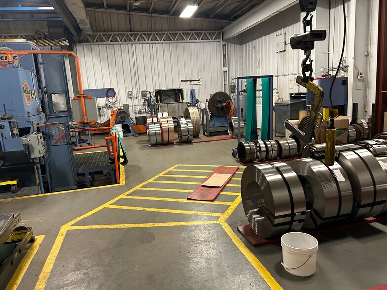 More Photos Of 600 Valley Rd, Hamburg Manufacturing For Lease