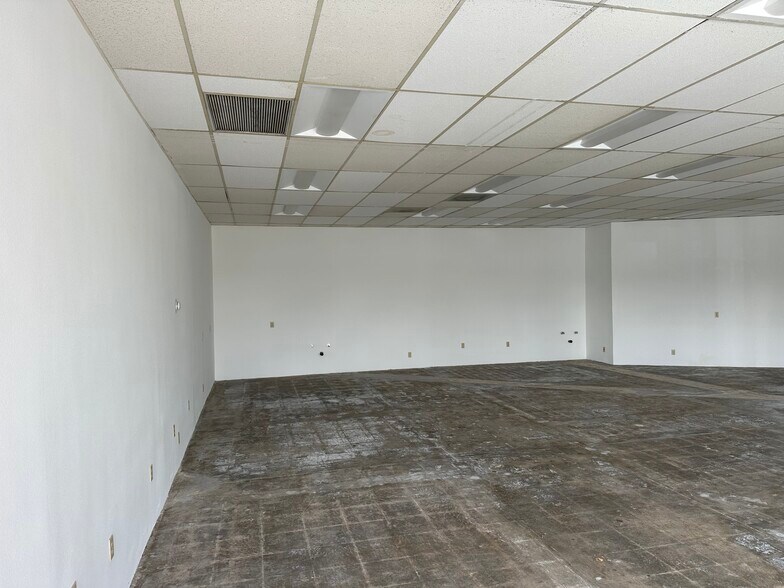 More Photos Of 1302 Sepulveda Blvd, Harbor City Unknown For Lease