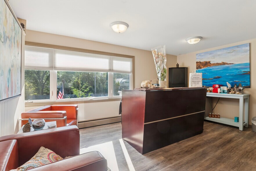 More Photos Of 2417 Silverside Rd, Wilmington Office For Sale