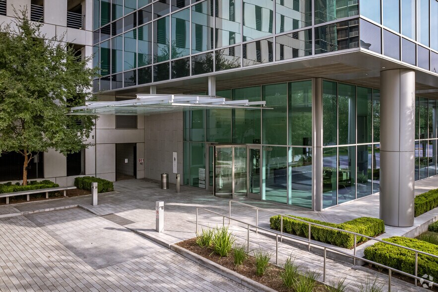 More Photos Of 3009 Post Oak Blvd, Houston Office For Lease