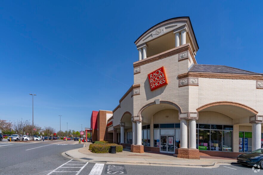 Primary Photo Of 9645-9759 Sam Furr Rd, Huntersville Unknown For Lease