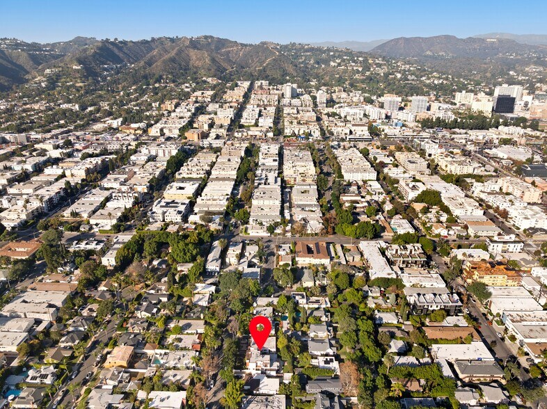 More Photos Of 1208 Poinsettia Dr, West Hollywood Apartments For Sale