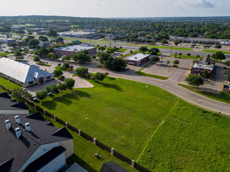 More Photos Of 1100 Crawford Ave, Granbury Land For Sale