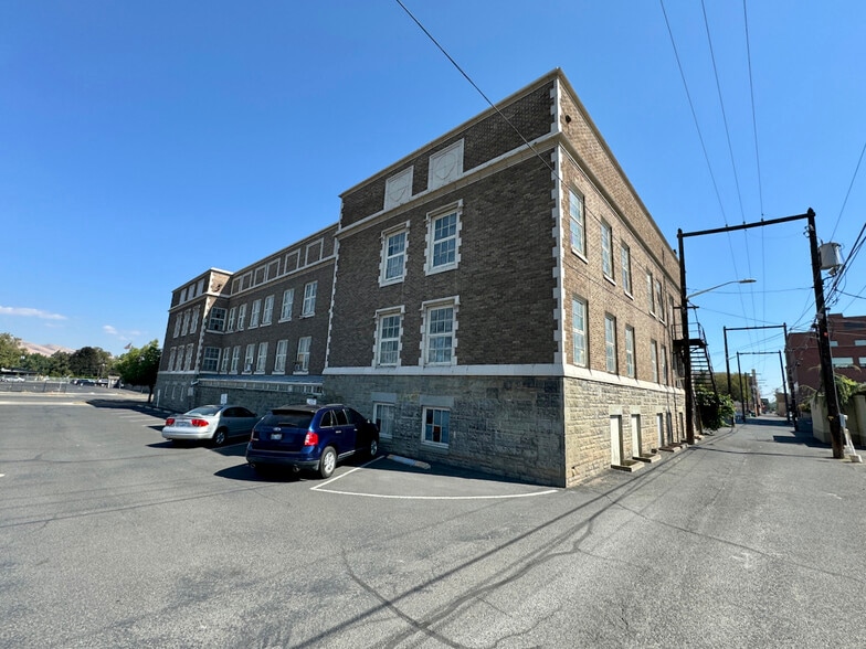More Photos Of 221 E Martin Luther King Jr Blvd, Yakima Religious Facility For Sale