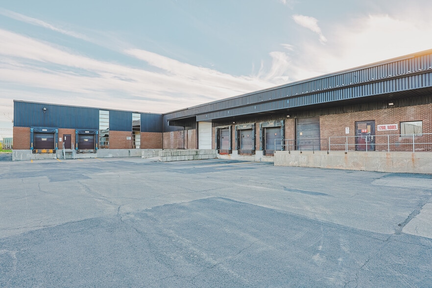 More Photos Of 1280 Rue Nobel, Boucherville Distribution For Sale
