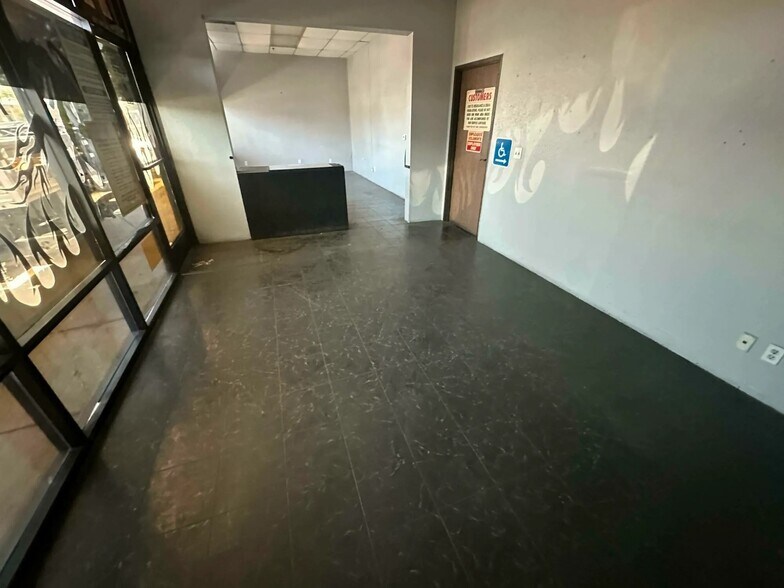 More Photos Of 5436 Holt Blvd, Montclair Auto Repair For Lease