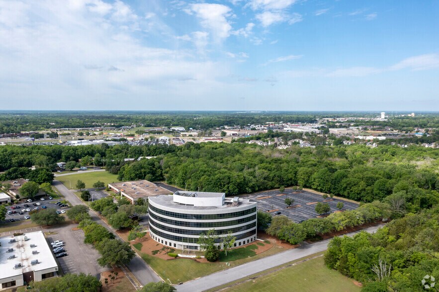 More Photos Of 2400 Presidents Dr, Montgomery Office For Lease