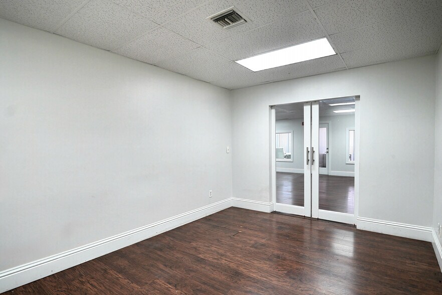 More Photos Of 2826 E Oakland Park Blvd, Fort Lauderdale Office For Lease