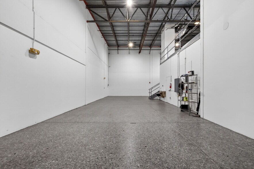 More Photos Of 1250 Wallace Dr, Delray Beach Warehouse For Lease