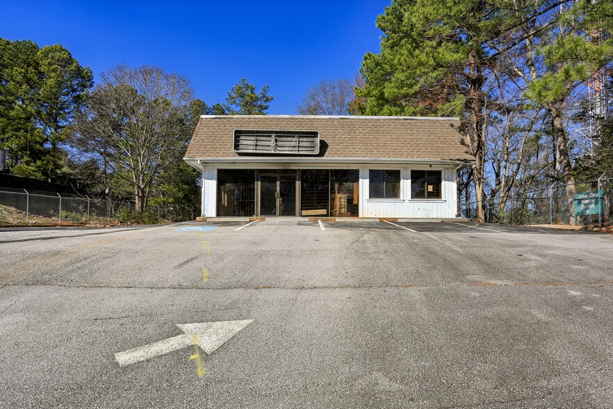 More Photos Of 2988 Rainbow Dr, Decatur General Retail For Sale