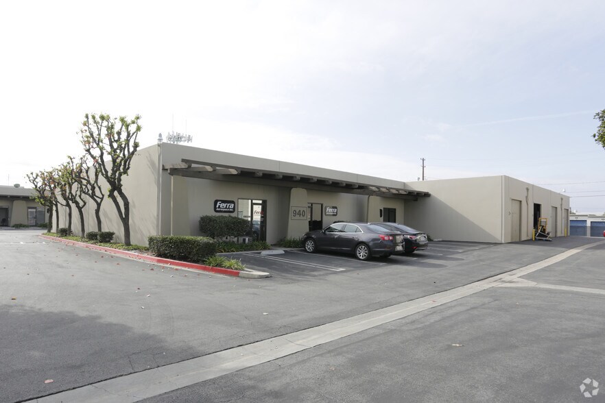 Primary Photo Of 940 E Orangethorpe Ave, Anaheim Light Manufacturing For Lease