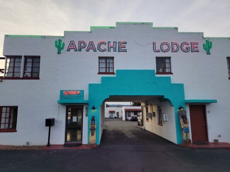 Primary Photo Of 1130 E Gurley St, Prescott Apartments For Sale