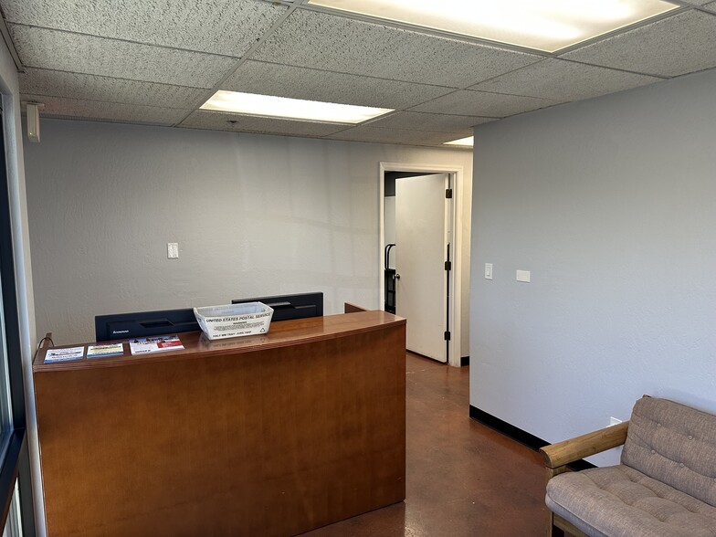 More Photos Of 650 S 79th St, Chandler Service For Lease