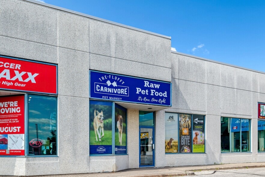 More Photos Of 3145 Dundas St W, Mississauga Storefront Retail Office For Lease