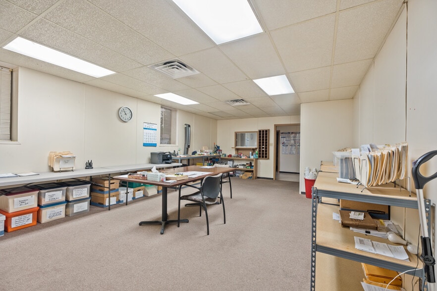 More Photos Of 915 Orange St, La Marque Office For Sale