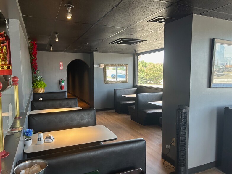 More Photos Of 303 SW Sheridan Rd, Lawton Freestanding For Sale