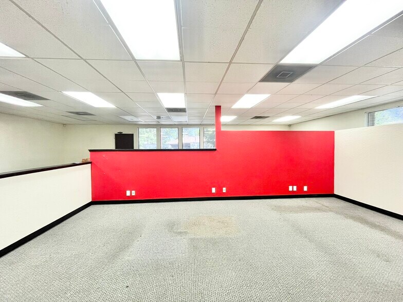 More Photos Of 5301 Madison Ave, Sacramento Loft Creative Space For Lease