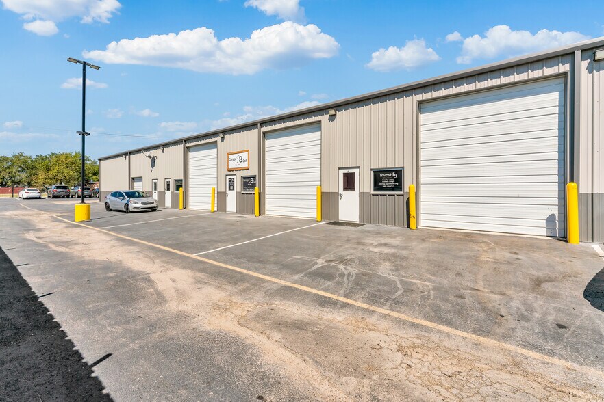 More Photos Of 12250 US Business Highway 287 N, Fort Worth Distribution For Lease
