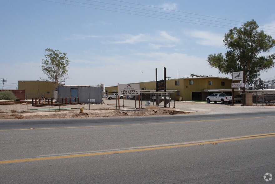 More Photos Of 4780 US Highway 111, Brawley Warehouse For Lease