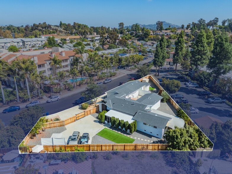 Primary Photo Of 5590 Shasta Ln, La Mesa Apartments For Sale