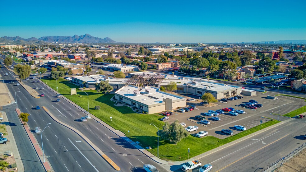 More Photos Of 3201 W Peoria Ave, Phoenix Medical For Lease