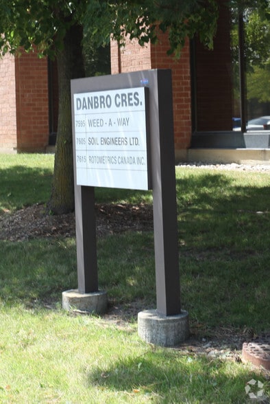 More Photos Of 7605 Danbro Cres, Mississauga Office For Sale