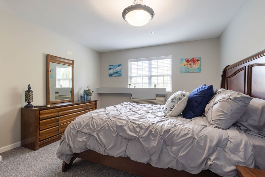 More Photos Of 1207 Vandalia St, Collinsville Assisted Living For Sale