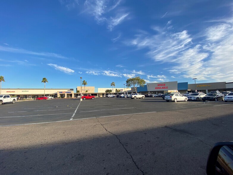 More Photos Of 4105 N 51st Ave, Phoenix Unknown For Lease