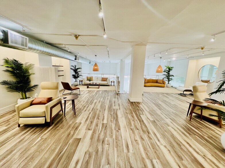 More Photos Of 3001-3013 Main St, Santa Monica Apartments For Lease