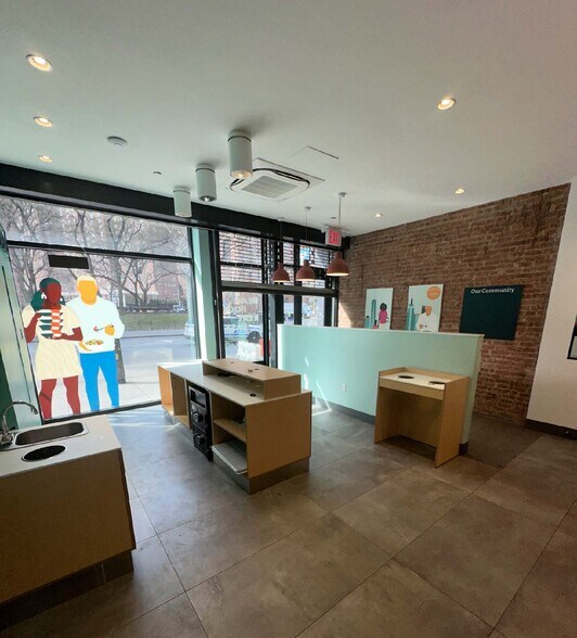 More Photos Of 457 W 125th St, New York Apartments For Lease